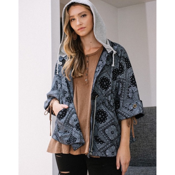 ODDY Jackets & Blazers - "The Aniesa" Black Poncho Jacket